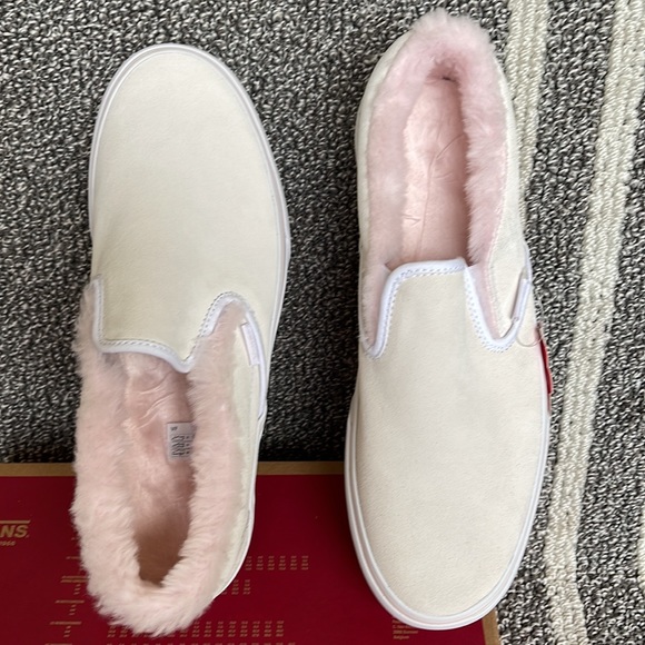 Vans Classic Slip-On Suede / Fur True White WMNS - Picture 13 of 16